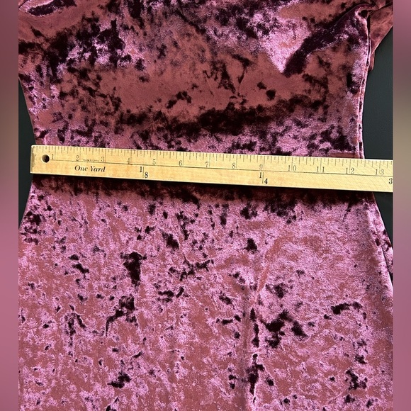 Kimchi Blue Dress Red Wine Crushed Velvet Mock Neck Mini Dress size XS - Picture 9 of 10